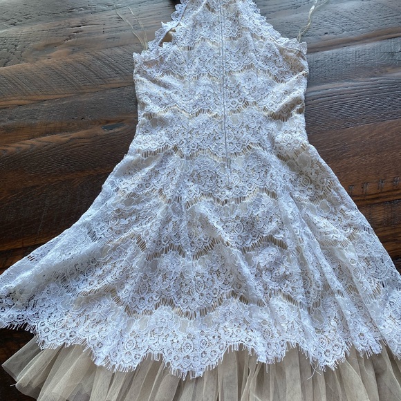 Dress - Picture 4 of 4